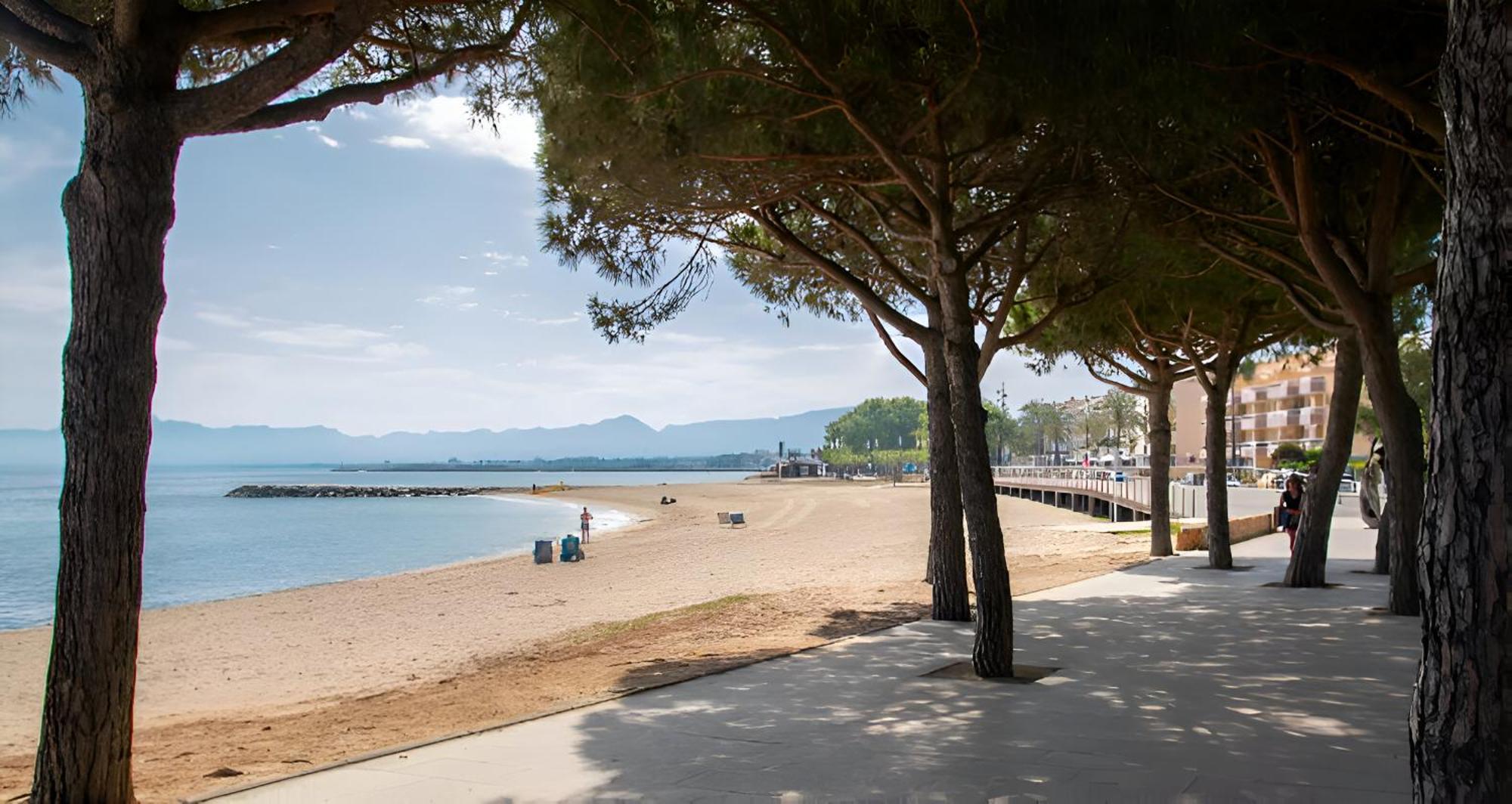 Beach Apartment Regueral Cambrils Bagian luar foto